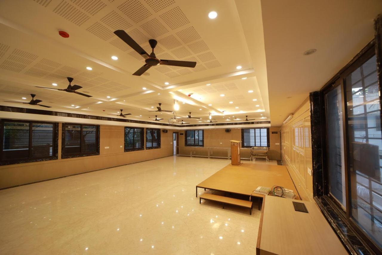 Majestic Hotel Madurai Exterior foto
